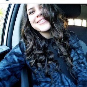 Meet your Posher, Maya