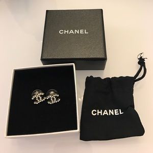 CHANEL Classic CC Earrings