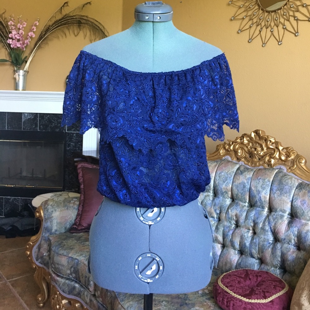 Lace Strapless Crop Top