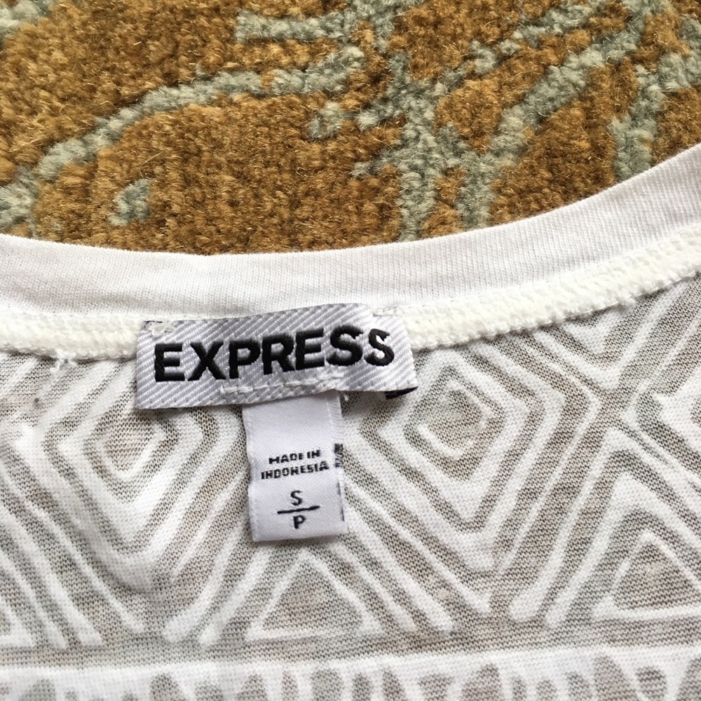 Express tank top - Picture 3 of 3