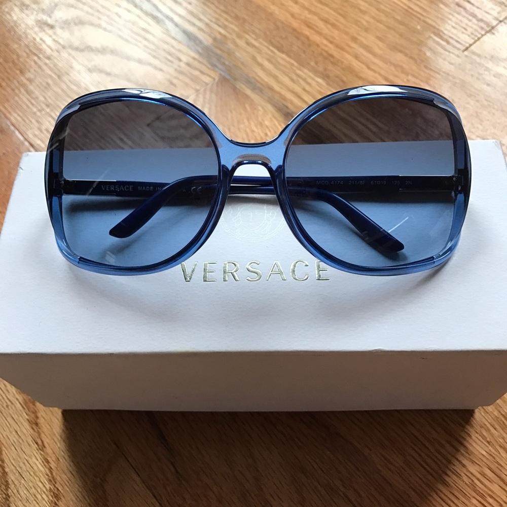 Versace Blue Sunglasses MOD 4174 211/8F