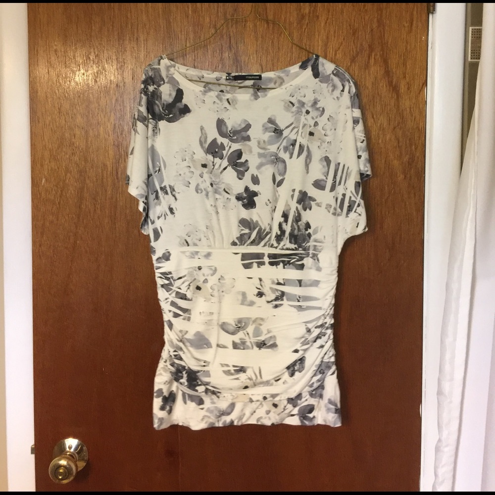 Amazing grey and white flowered top