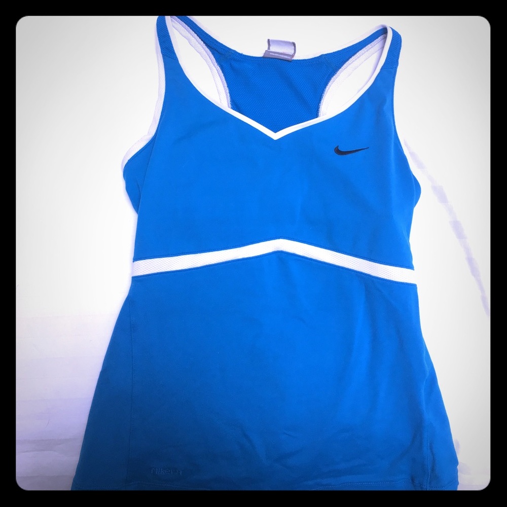 Nike FIT Dry Tank Top with Built-In Bra
