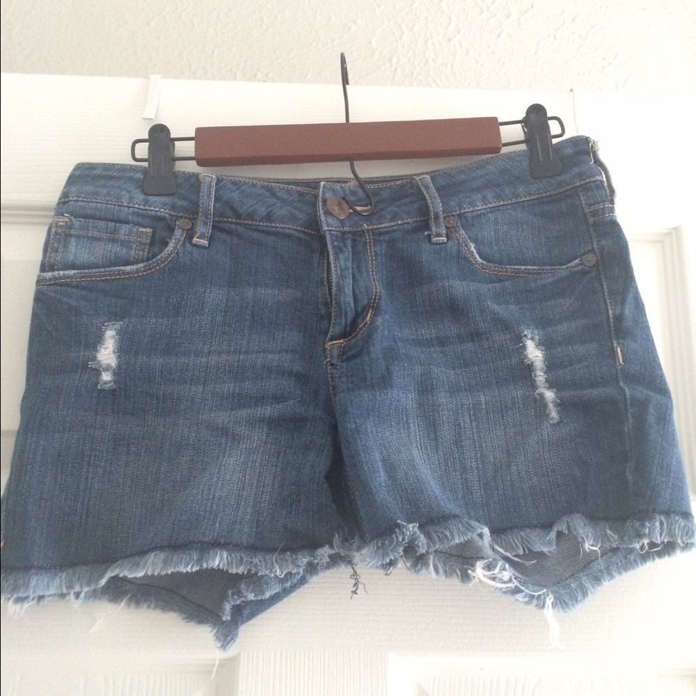 Bullhead Distressed shorts