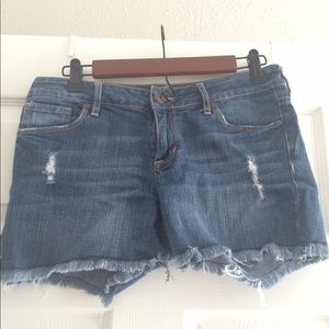 Bullhead Distressed shorts
