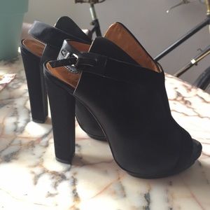L.A.M.B. Black leather and satin pump/booties