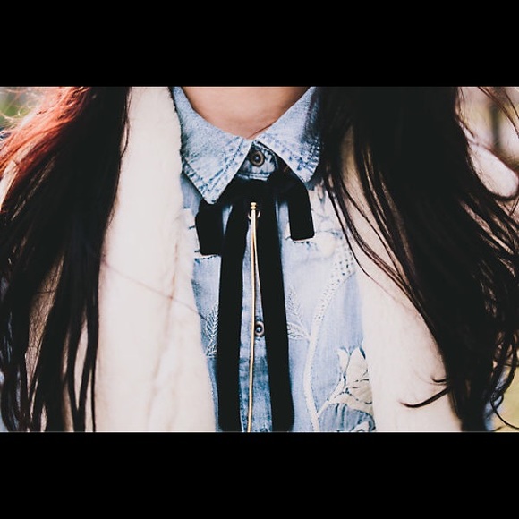 Free People purple velvet bolo necklace - Picture 4 of 4