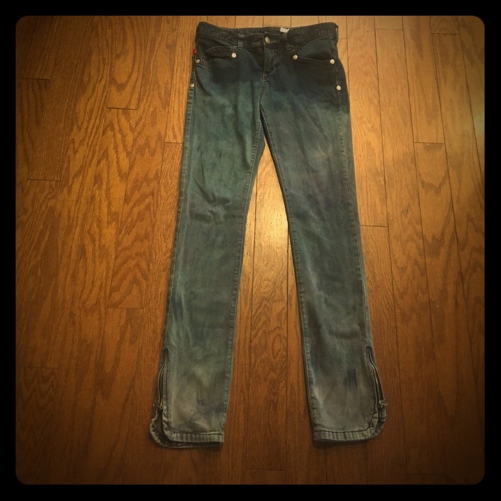 One of a kind acid wash skinny jeans