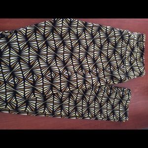 Never worn OS leggings from Lularoe!