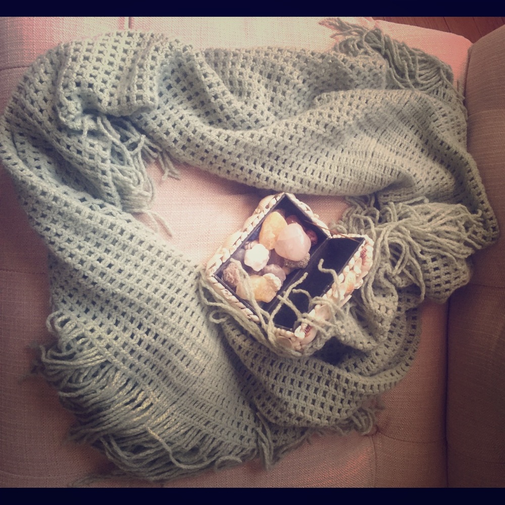 Green infinity scarf