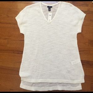 NWT!! Gap short sleeve white sweater - size L