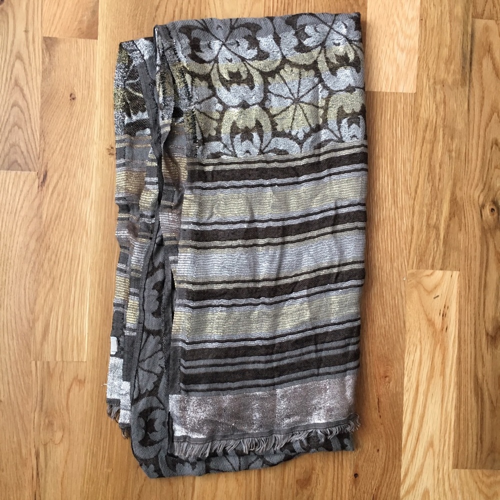 Neutral Colored Reversible Scarf