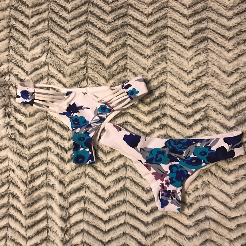 Khongboon Reversible Floral Bikini Bottoms NWOT