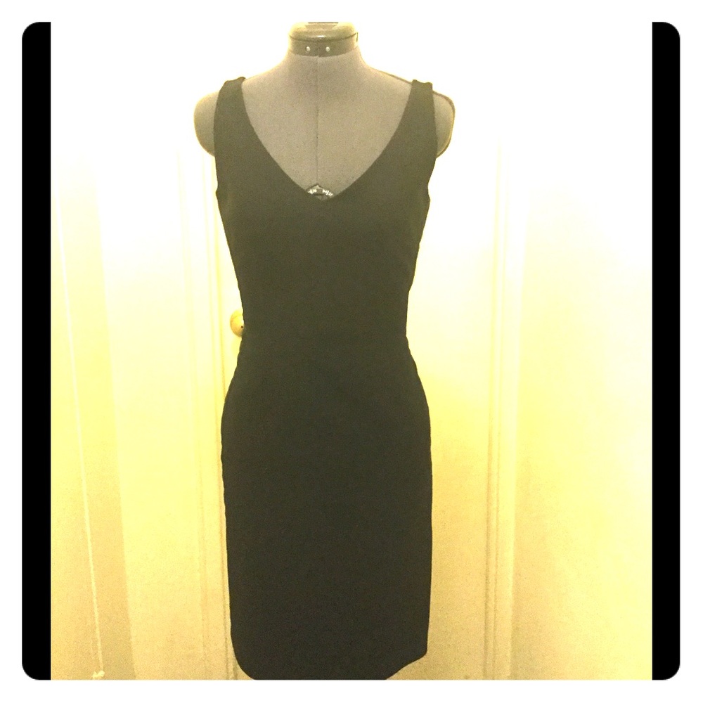 BCBG unique ultra-flattering LBD