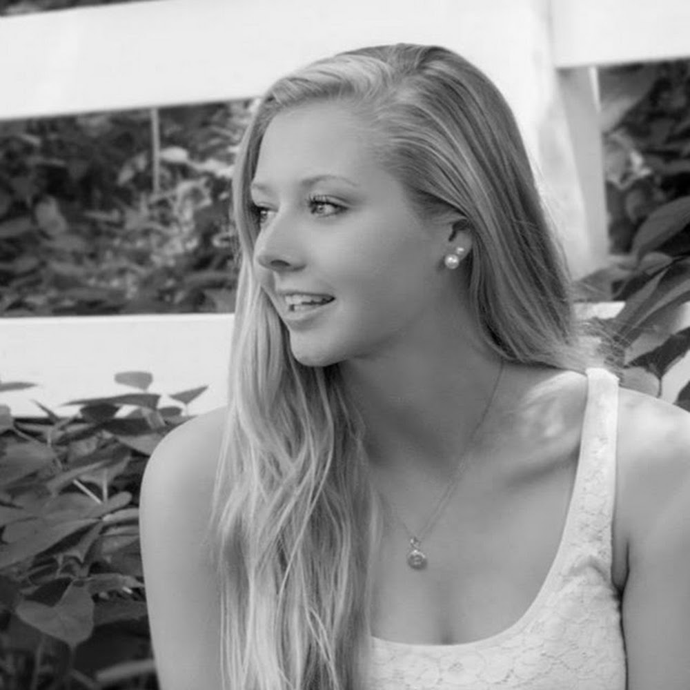 Meet your Posher, Lizzy