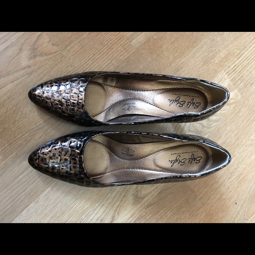 Hush puppies soft style leopard pumps