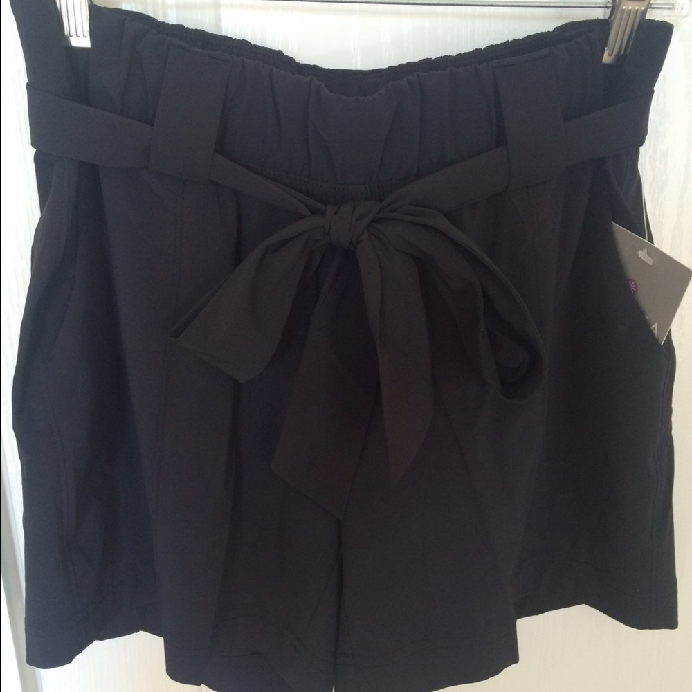 Destination short from Athleta!