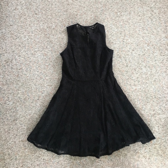Banana Republic Dresses & Skirts - REDUCED💥Banana Republic Black Lace Dress