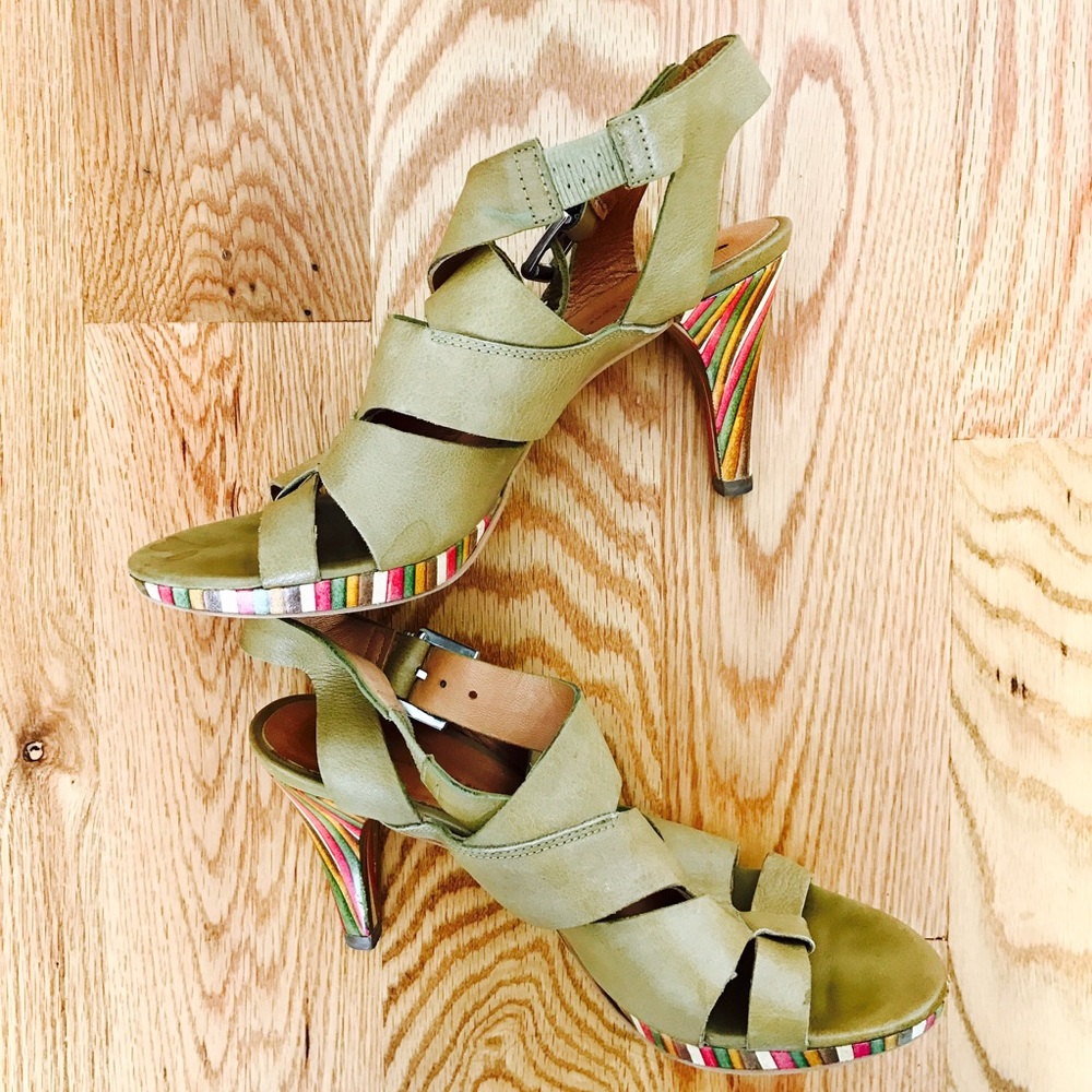 Boho hippie heeled sandals - Picture 2 of 4