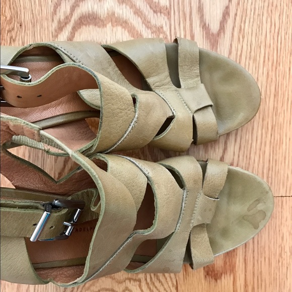 Boho hippie heeled sandals - Picture 3 of 4