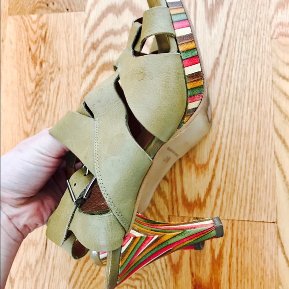 Boho hippie heeled sandals - Picture 4 of 4