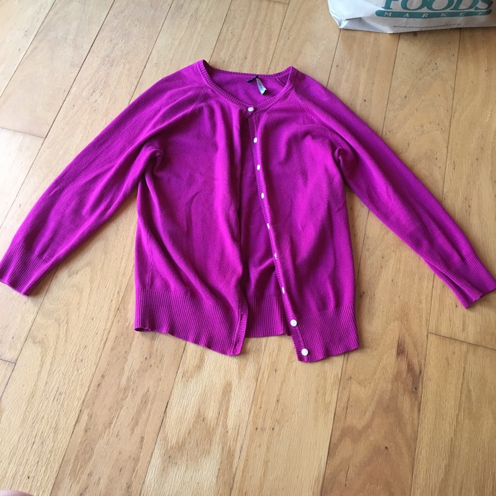 Cardigan sweater