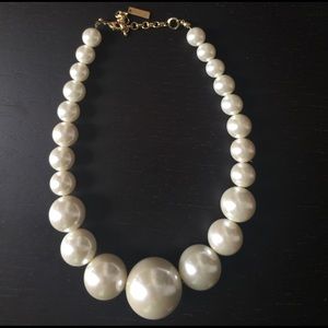 Large avant-garde faux pearl necklace