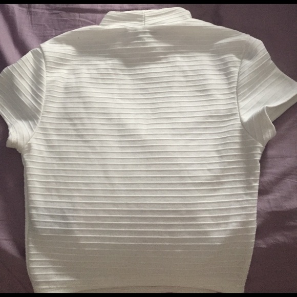 Urban Outfitters Crop Top - Picture 2 of 4