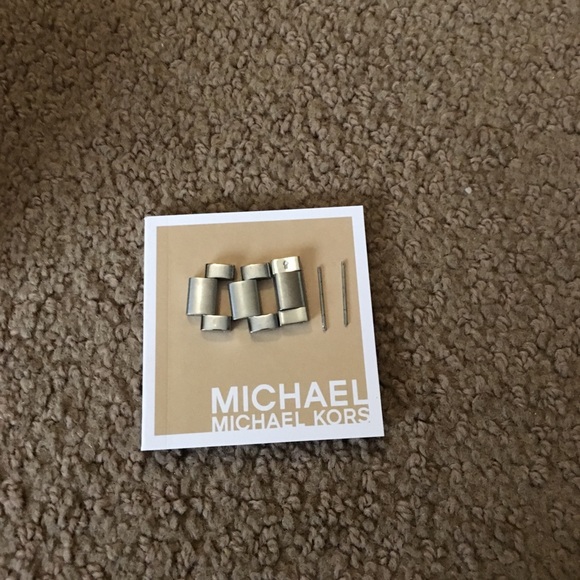 Authentic Michael Kors Silver Blair watch main image 5