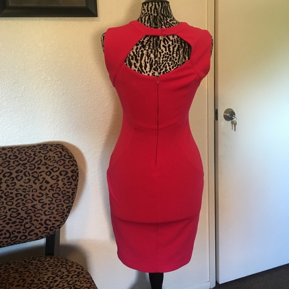 Dress beautiful in Pink ๐๐ - Picture 2 of 3