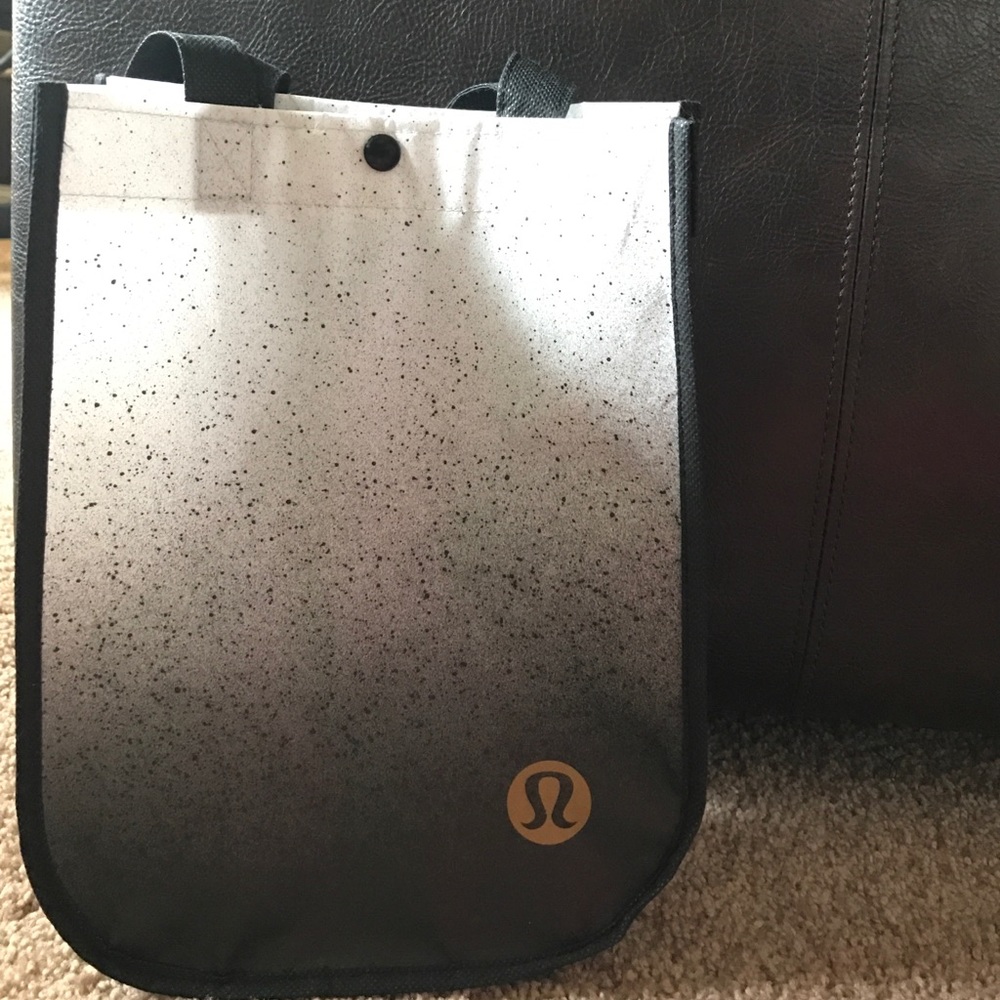 Lululemon limited edition bag