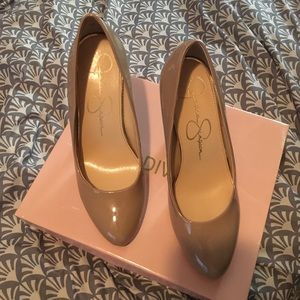Jessica Simpson nude heels