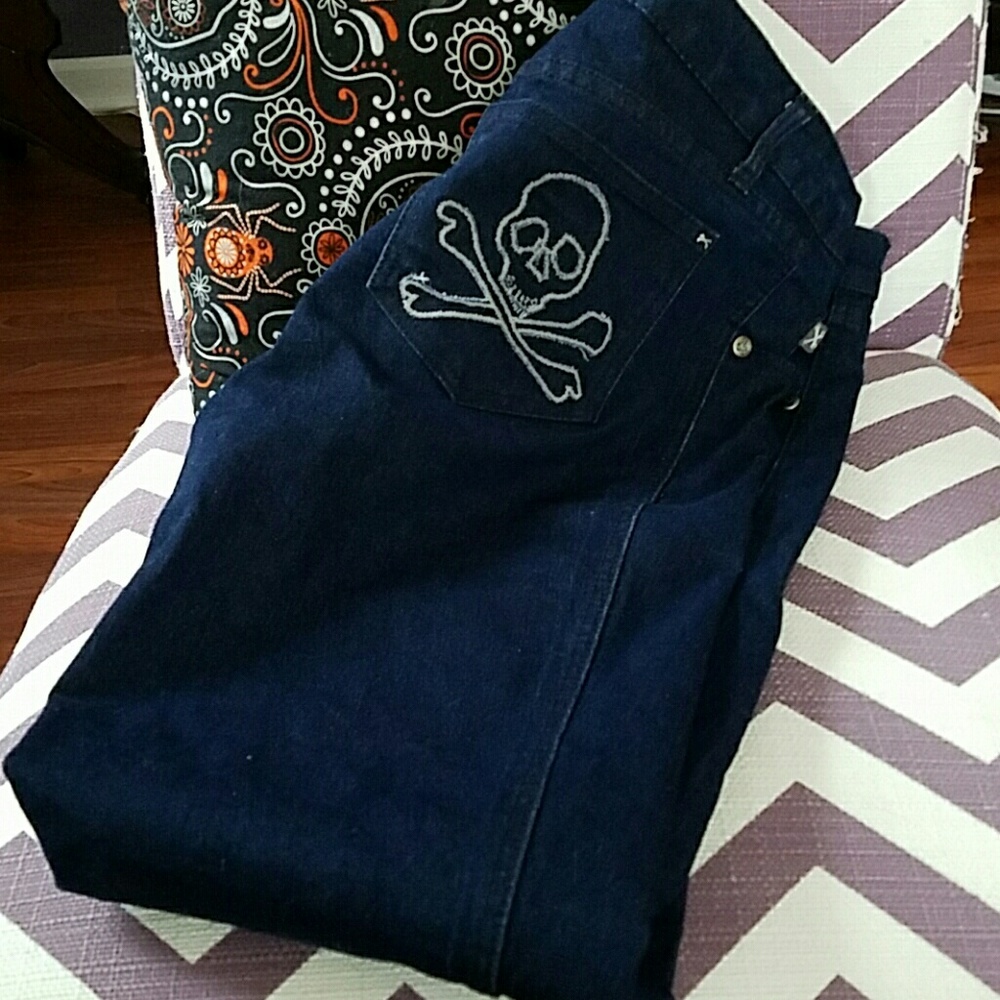 skull pocketed jean