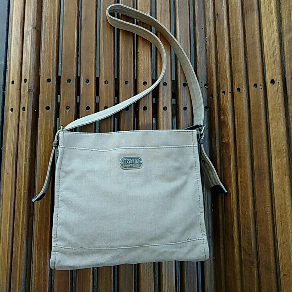 Fossil crossbody tan canvas messenger bag great!