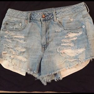 American Eagle Hi-Rise Festival Shorts