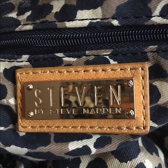 Beatiful Steve Madden Handbag! - Picture 2 of 6