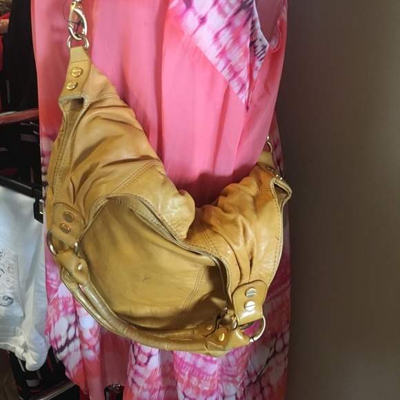 Beatiful Steve Madden Handbag! - Picture 3 of 6