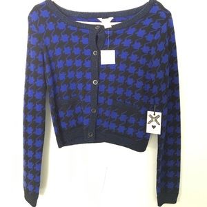 Forever21 cardigan for young girls.