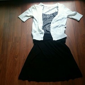 GONE 2/28 Old Navy Black knee length skirt