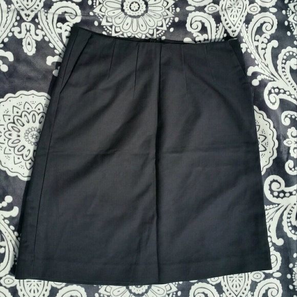 🖤 Banana Republic Black Skirt pockets stretch - Picture 2 of 4
