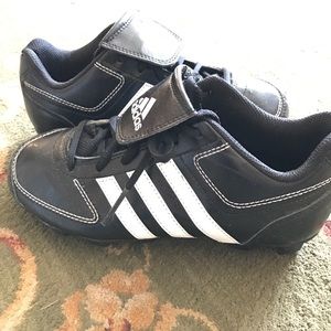 Boys Adidas baseball cleats
