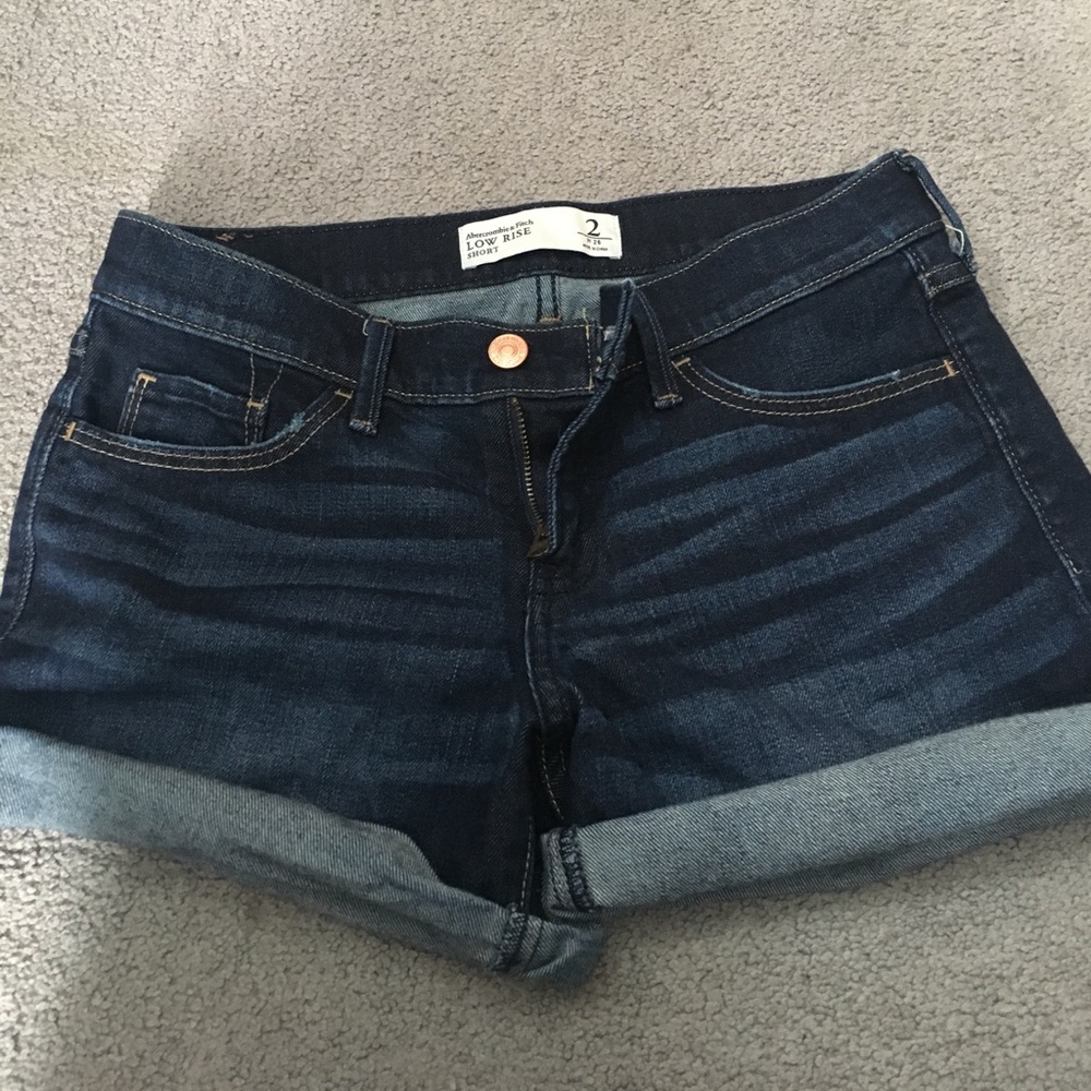 A&F dark Jean shorts!