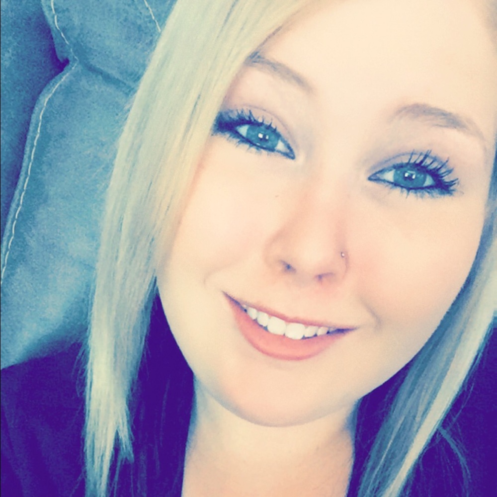 Meet your Posher, Raelynn