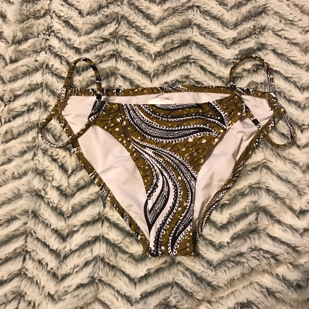 NWOT Volcom Leaf Print Bikini Bottom