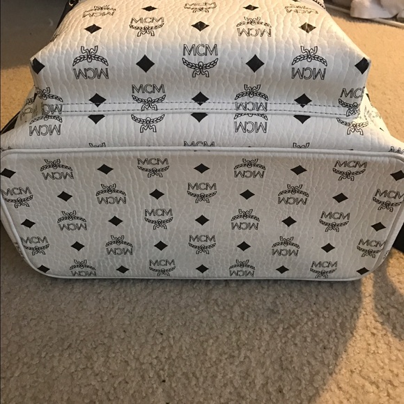 ❌Sold🚫 MCM backpack - Picture 6 of 8