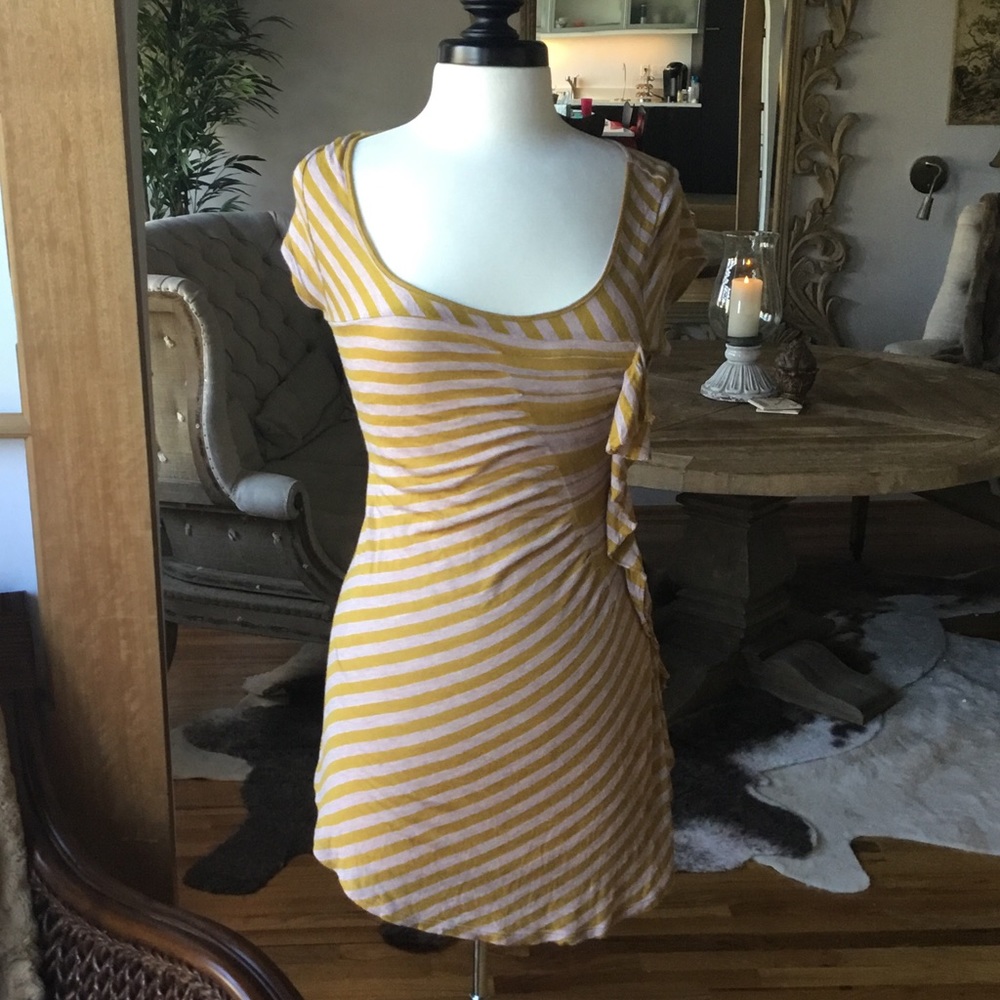 Striped short sleeve top