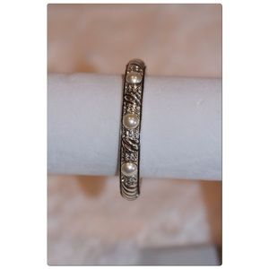 🆕 Brighton Pearl Magic Hinged Bangle