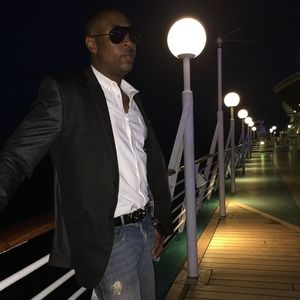 Meet your Posher, Ernest