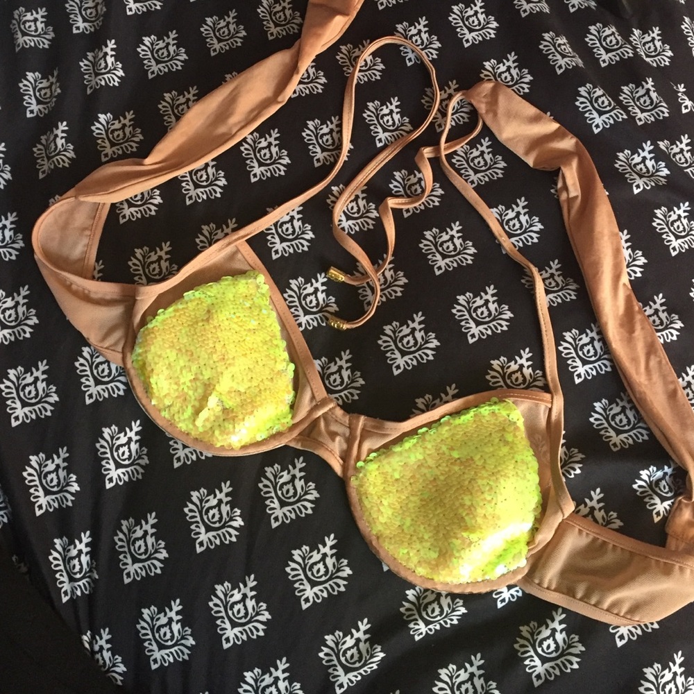 Beach bunny sequin top