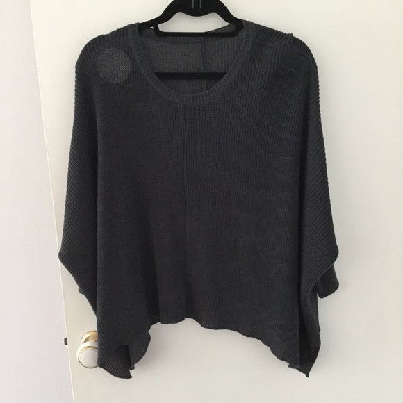 Loose fit knit top - Picture 2 of 2
